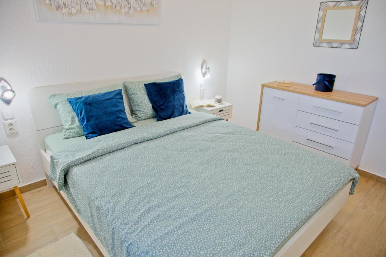 Apartment Karolina - Green Oasis Pula Bagian luar foto