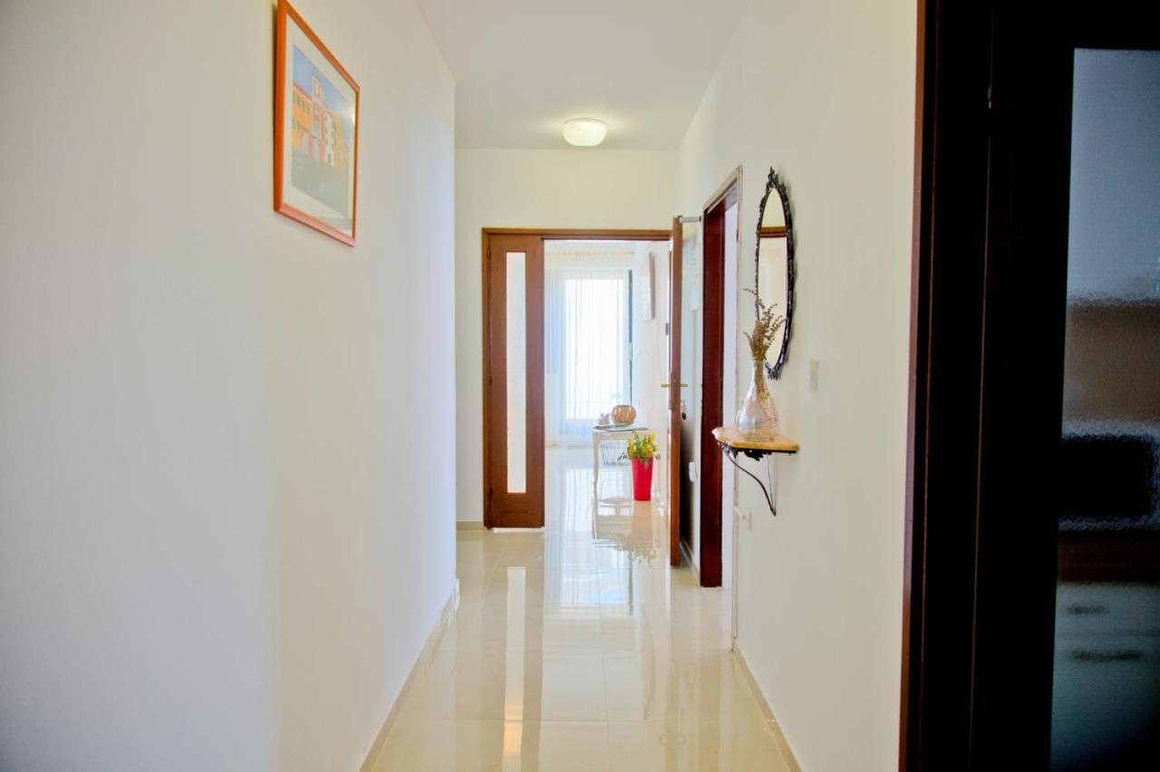 Apartment Karolina - Green Oasis Pula Bagian luar foto